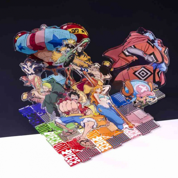新商品】「ONE PIECEの日」を記念して「STRAW HAT CREW」グッズが新